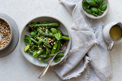 Spargelsalat mit getrockneten Tomaten