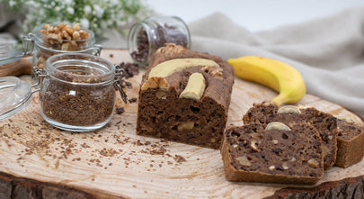 Bananenbrot mit Linufit, Kakao Nibs und Walnüssen