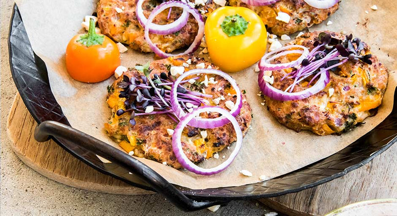 Hüttenkäsetaler mit Süßkartoffelstampf