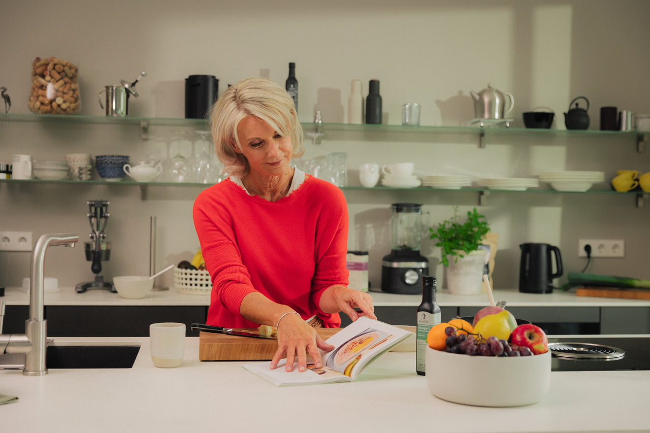 Richtige Ernährung in den Wechseljahren: Mit Omega-3 und Ballaststoffen